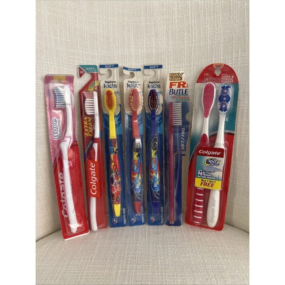 8 - Colgate Wave, Extra Clean, 360 Clean, Topcare Toothbrush Sealed VINTAGE 90's